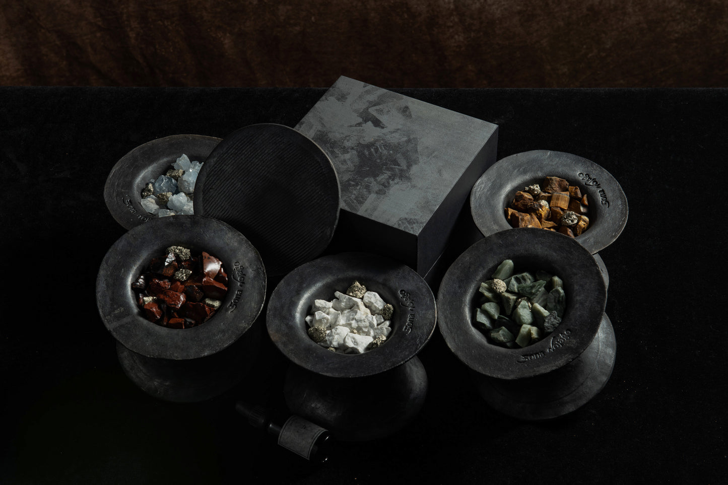 Dust Temple དགན་ས། Tibet Crystal Diffuser - Sona Vojaĝo