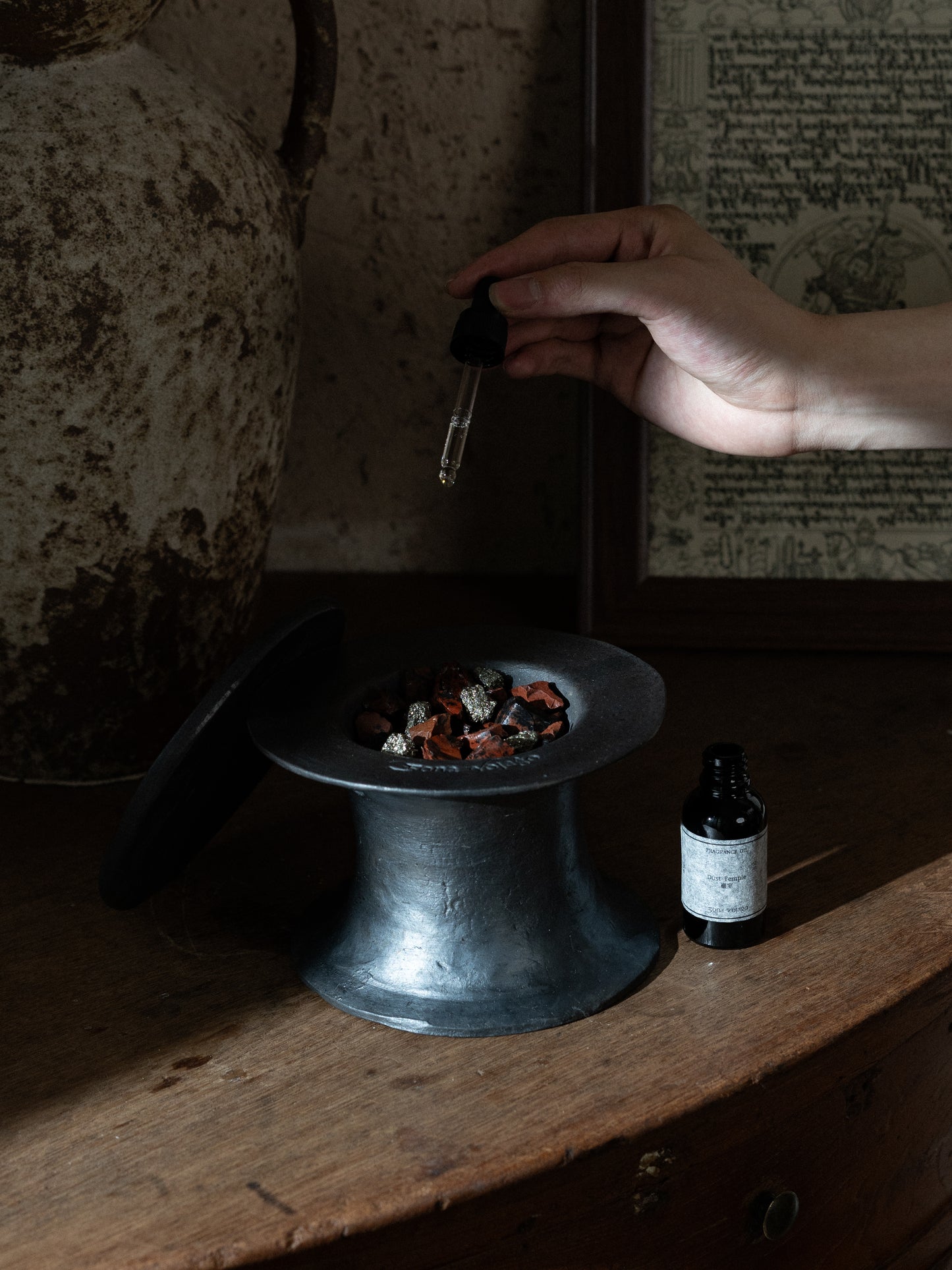 Dust Temple དགན་ས། Tibet Crystal Diffuser - Sona Vojaĝo