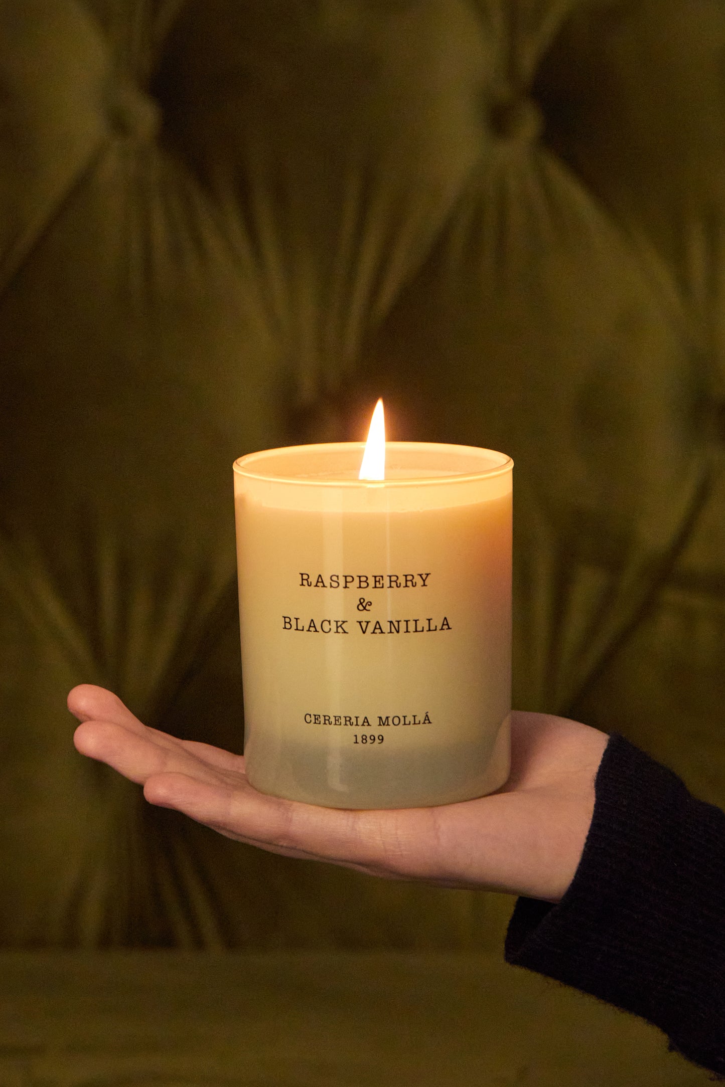 Raspberry & Black Vanilla Candle - Cereria Molla